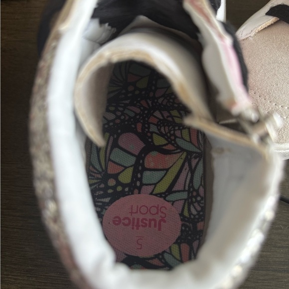 Justice Little Girl & Big Girl Mid Court Sneaker, Sizes 5. Shoelace and zipper - Picture 5 of 5